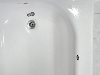 Bathtub Chip Repair Porcelain Tub, How To Paint A Chipped Bathtub