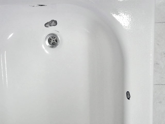 Bathtub Chip Repair Porcelain Tub, How To Fix Chipped Paint In Bathtub