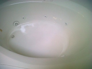Jacuzzi refinishing with the TubPotion Process.