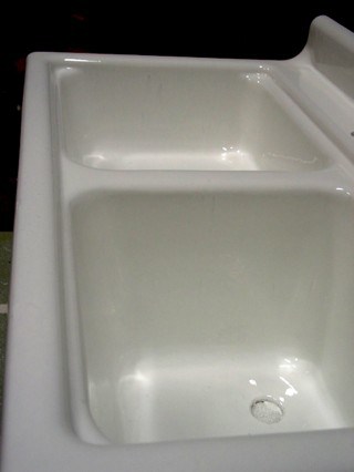 Kitchen sink refinishing completed ready for pickup.