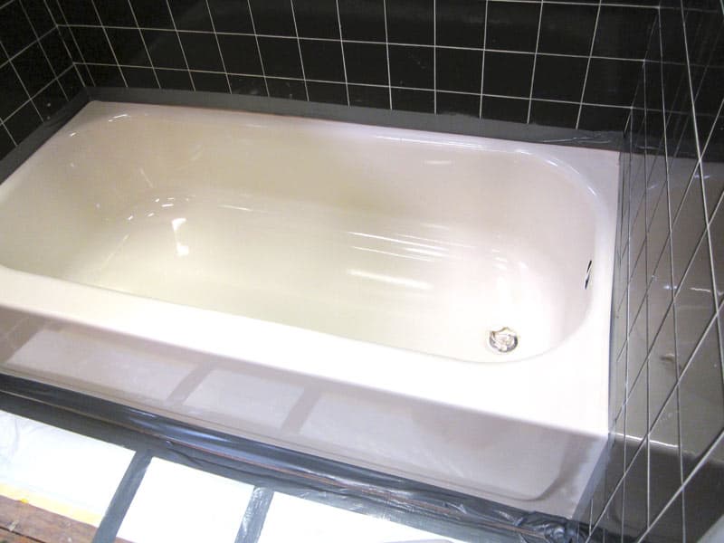 Stripping Refinished Bathtub, How To Remove Chipped Paint From Bathtub