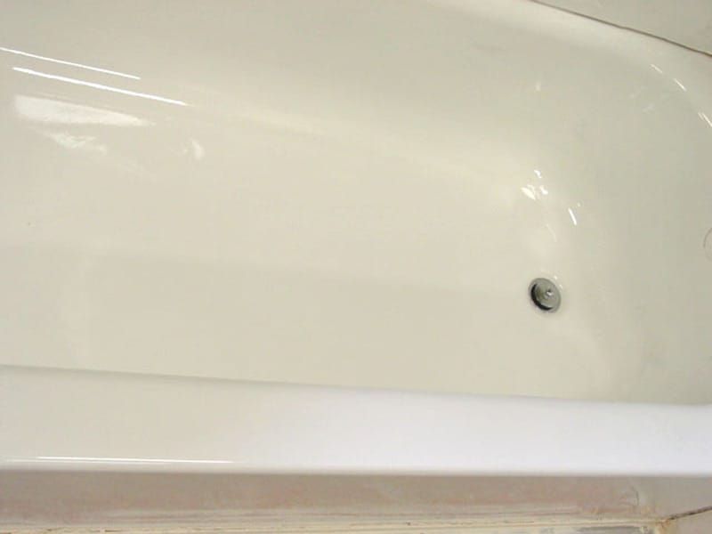 Bathtub refinished with Tub Potion coatings